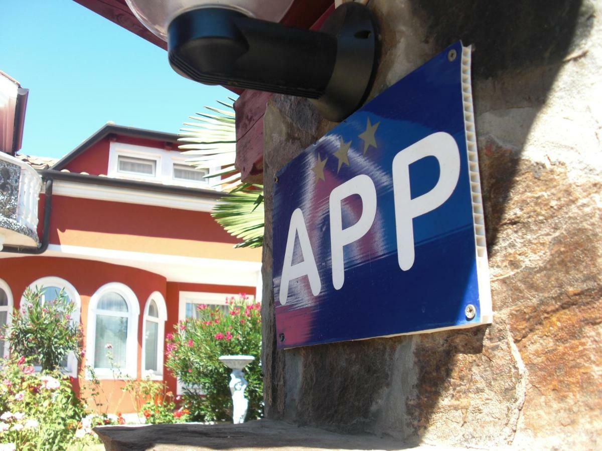 Apartma Jelka Novigrad Istria Eksteriør billede