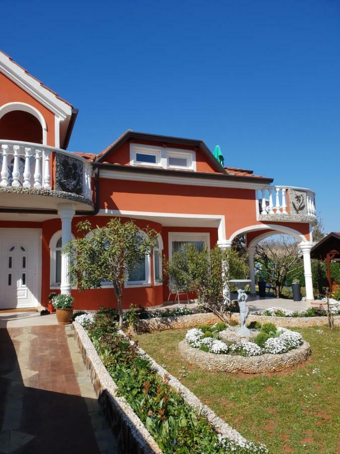 Apartma Jelka Novigrad Istria Eksteriør billede