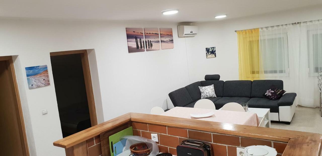 Apartma Jelka Novigrad Istria Eksteriør billede