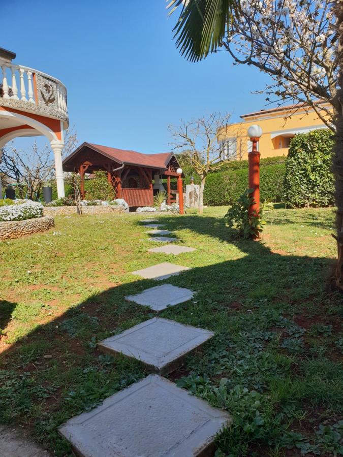 Apartma Jelka Novigrad Istria Eksteriør billede